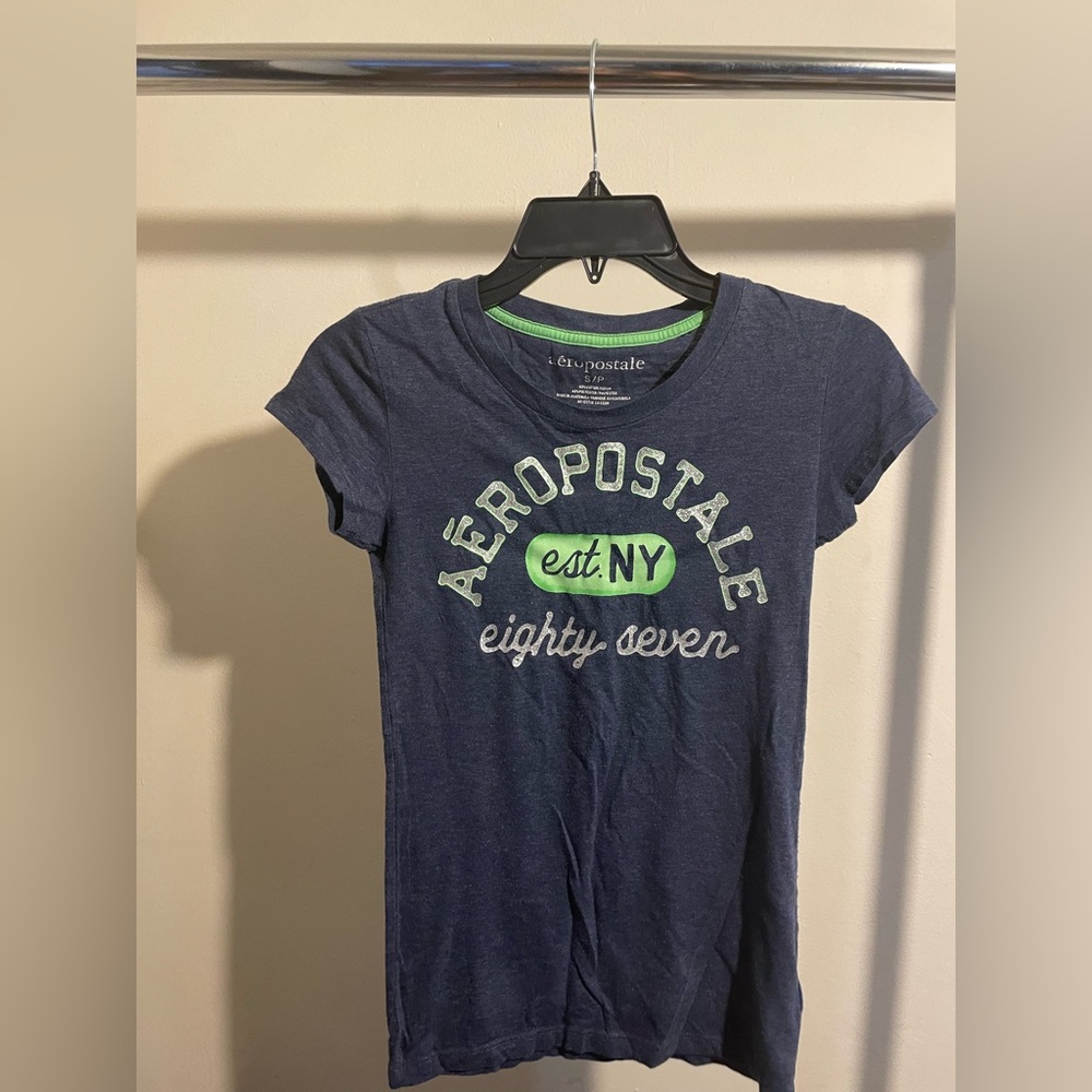 Aeropostale Juniors Navy Blue T-shirt size Small